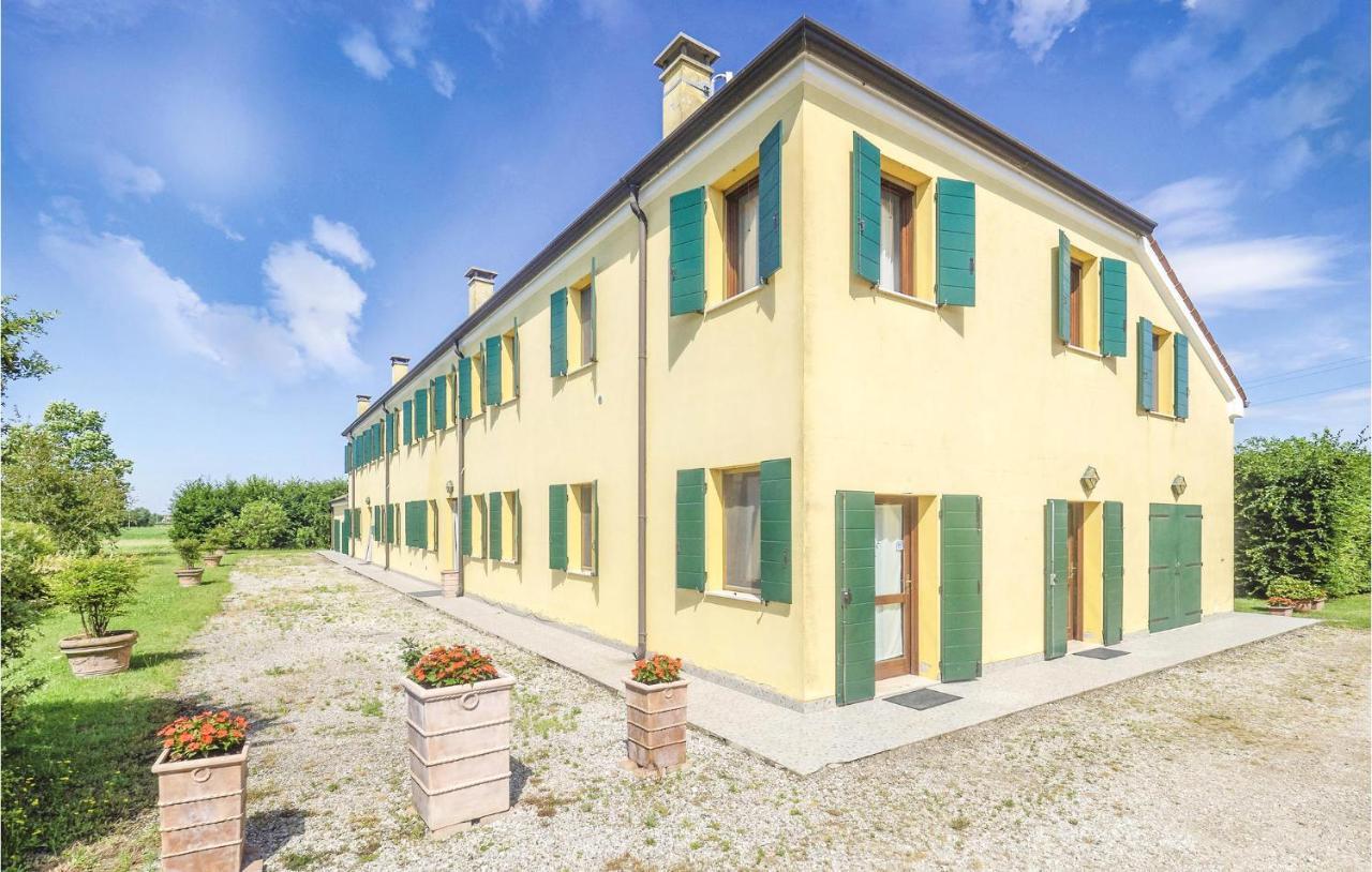 Awesome Home In Ariano Nel Polesine With Kitchen San Basilio Luaran gambar