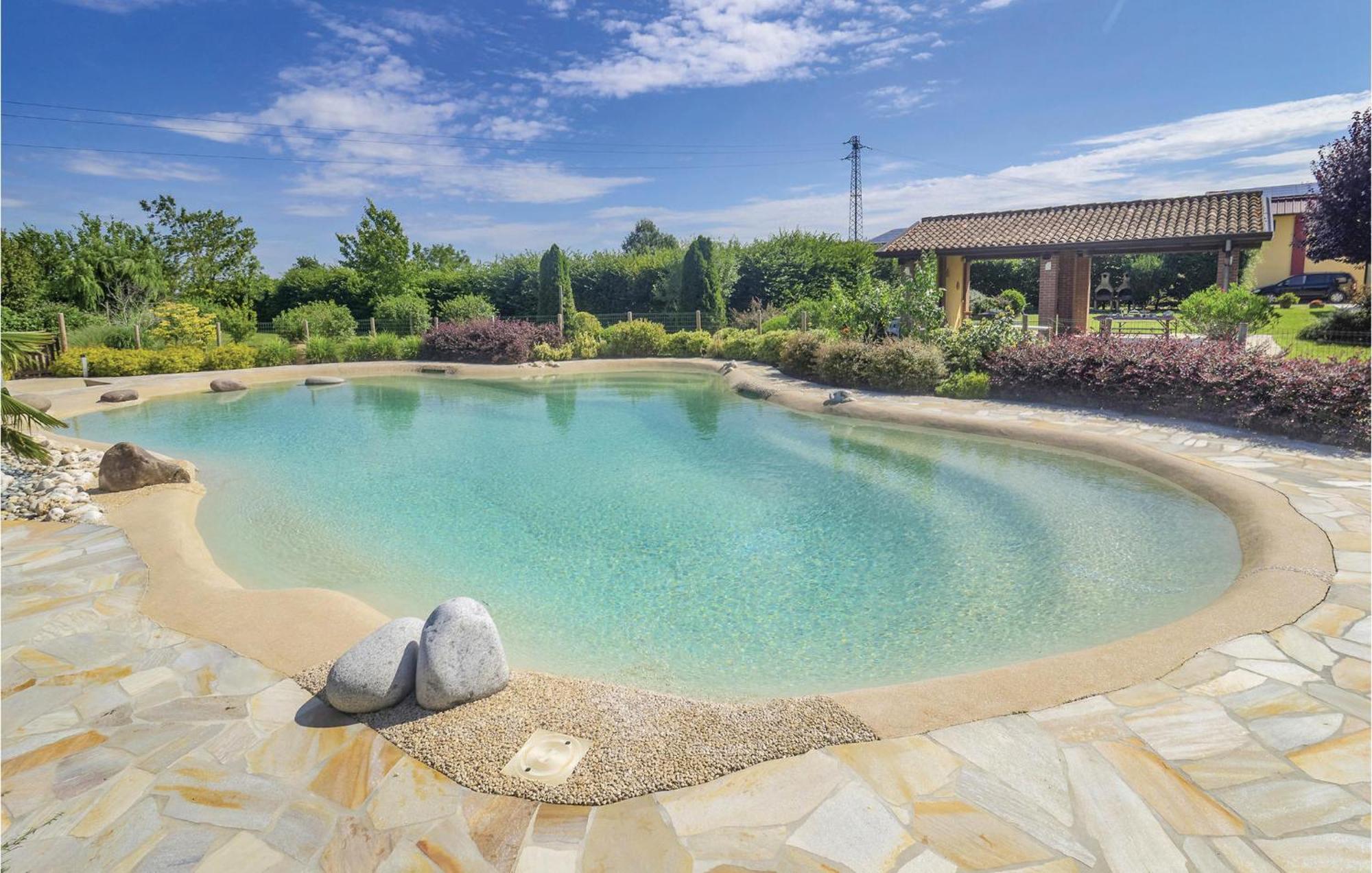 Awesome Home In Ariano Nel Polesine With Kitchen San Basilio Luaran gambar